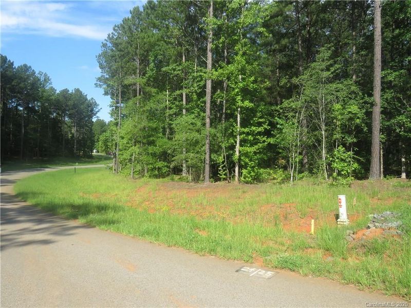 6271 Chimney Bluff Rd #24, Lancaster, SC 29720