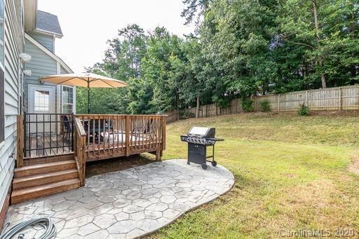 12035 Stone Forest Dr, Pineville, NC 28134