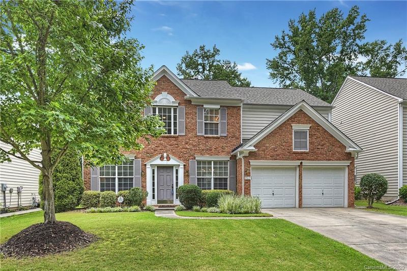 9517 Oswald Ln, Charlotte, NC 28277