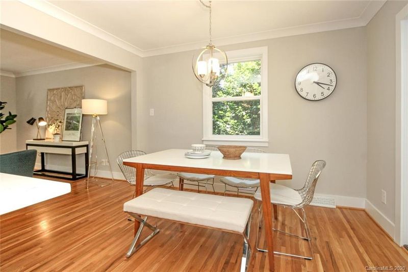 5318 Londonderry Rd, Charlotte, NC 28210