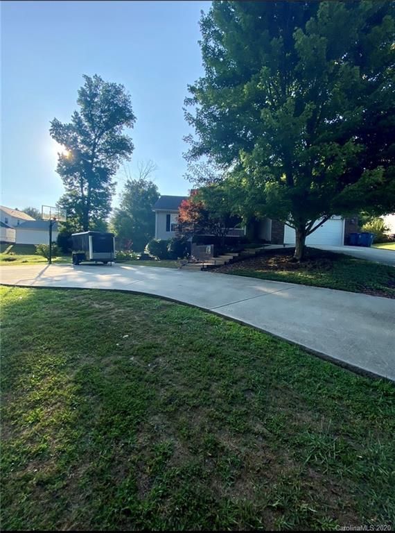 1005 Circle Dr, Mount Pleasant, NC 28124