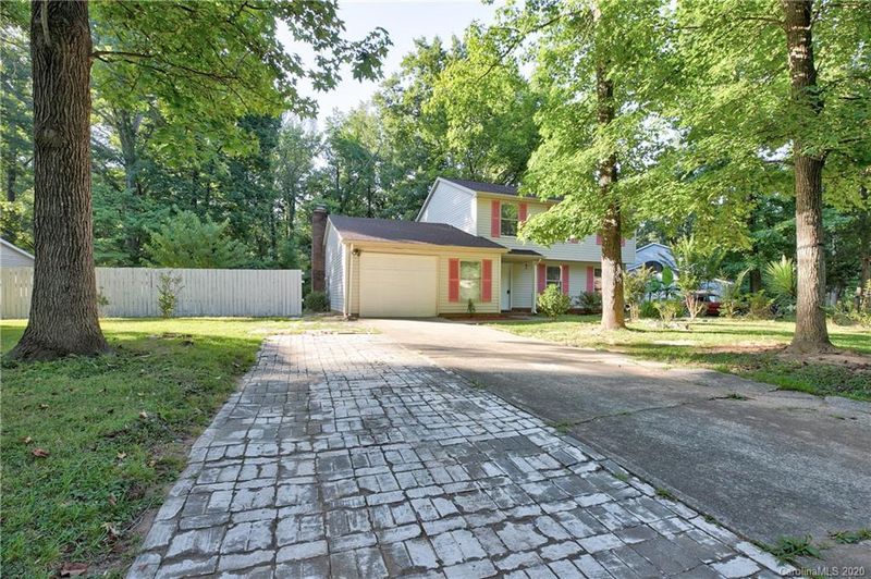 6624 Wagon Oak Rd, Charlotte, NC 28212