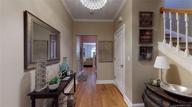 4628 Dabney Vigor Dr, Charlotte, NC 28209