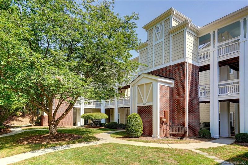 860 Jetton St #60, Davidson, NC 28036