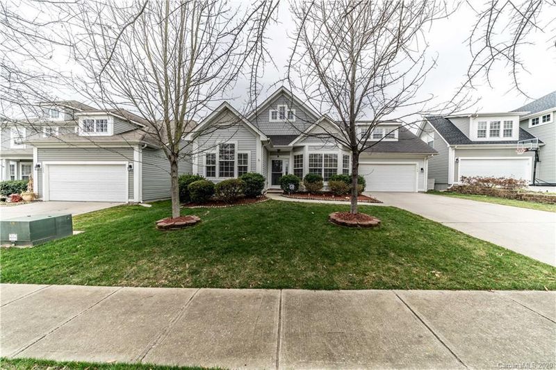 1140 Millbank Dr, Matthews, NC 28104