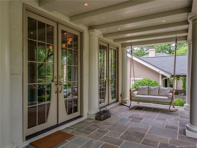 2014 Dartmouth Pl, Charlotte, NC 28207