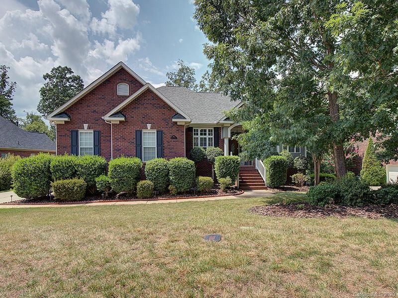 333 Killian Ct, Matthews, NC 28104