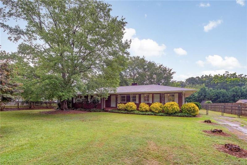 1620 Forest Lake Dr, Rock Hill, SC 29732