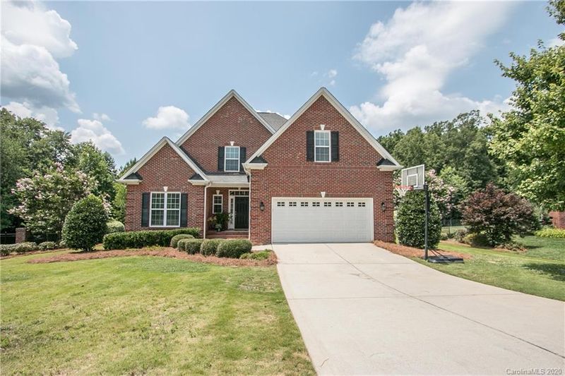 5617 Old Town Ln, Gastonia, NC 28056
