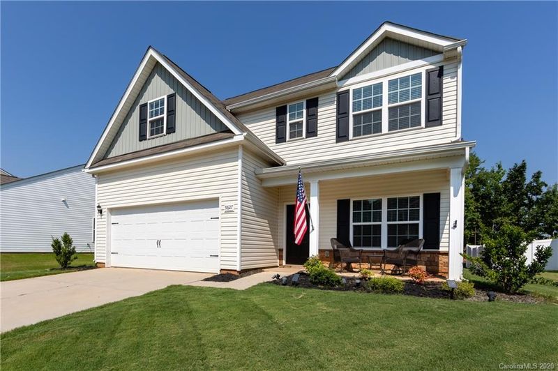 9627 Weikert Rd, Charlotte, NC 28215