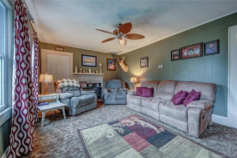 288 Park St #3, Cramerton, NC 28032