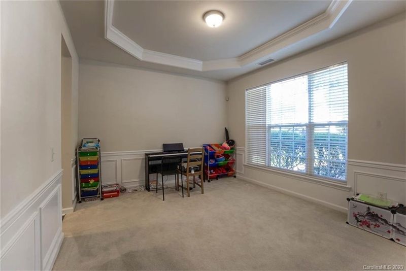6848 Braddock Ln, Charlotte, NC 28277