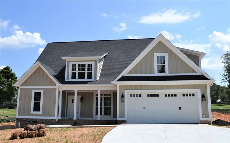 4335 Steve Ikerd Dr NE, Hickory, NC 28601