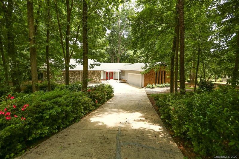 1008 Litchfield Pl, Concord, NC 28027