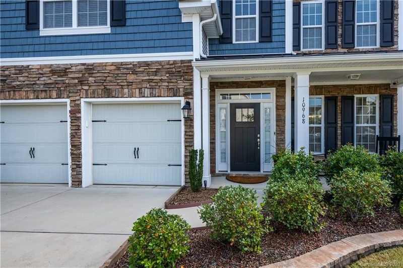 10968 River Oaks Dr, Concord, NC 28027