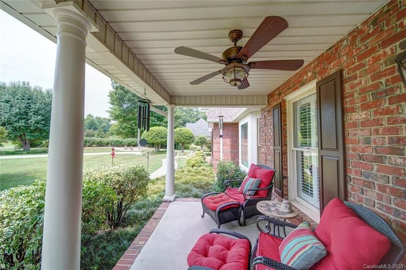 111 Dugar Ct, Gastonia, NC 28056