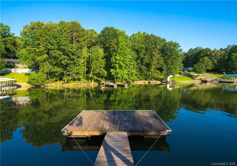 3919 Reid Cir, Sherrills Ford, NC 28673