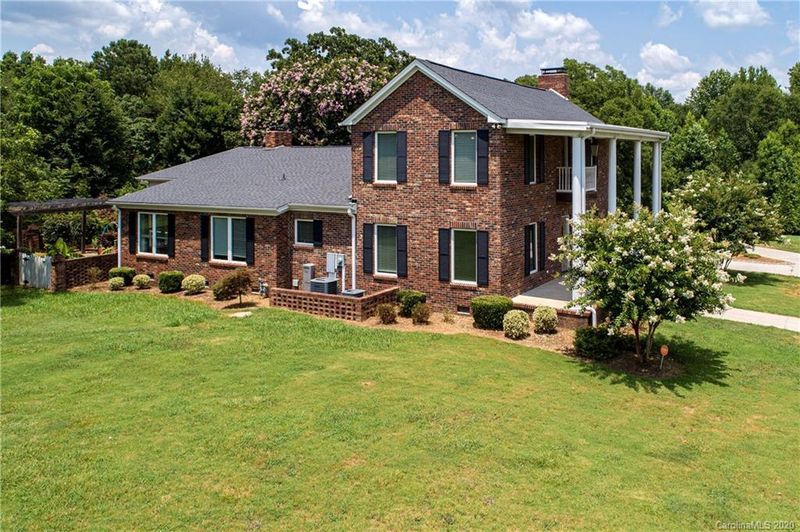 5870 Highway 55 Hw, Clover, SC 29710
