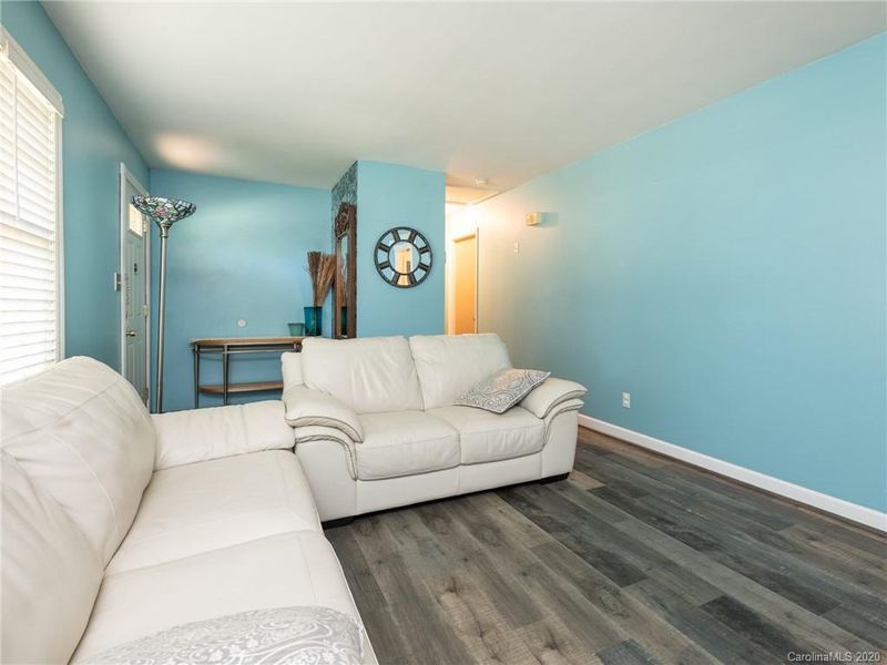 4447 Mapleleaf Ln, Charlotte, NC 28208