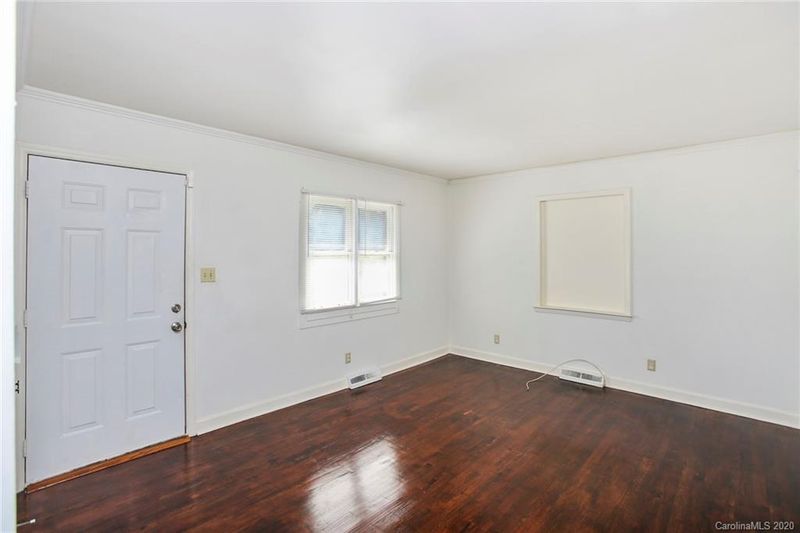 227 Bennett St, Charlotte, NC 28213