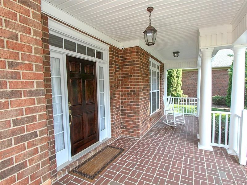 514 Ballymote Ct, Matthews, NC 28104