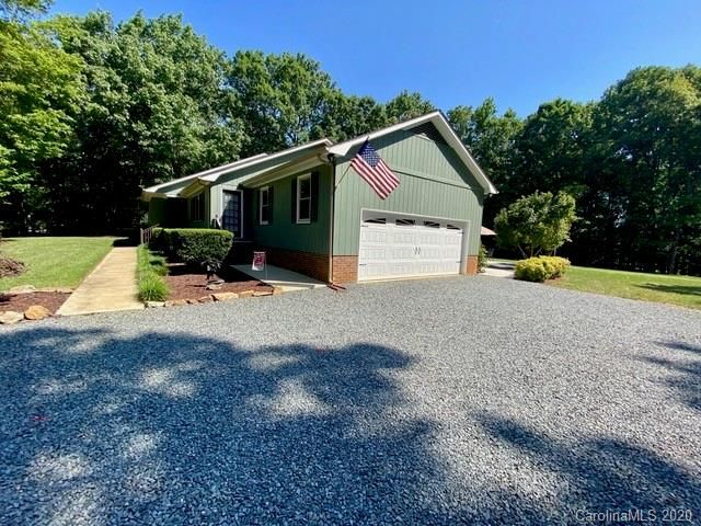 7709 Potter Rd, Matthews, NC 28104