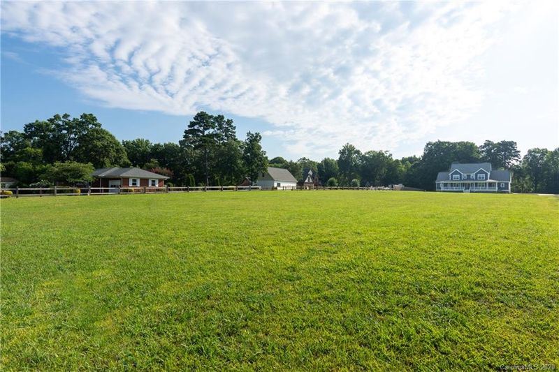 1635 Ayden Glenn Rd, Kannapolis, NC 28083