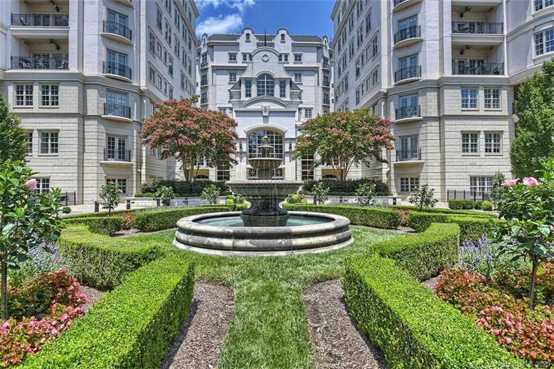 2823 Providence Rd #328, Charlotte, NC 28211