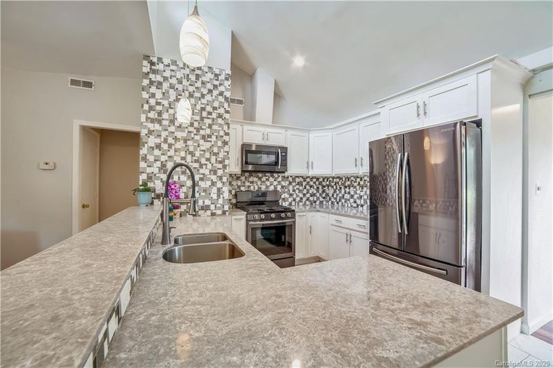 12329 Sherman Dr, Charlotte, NC 28273