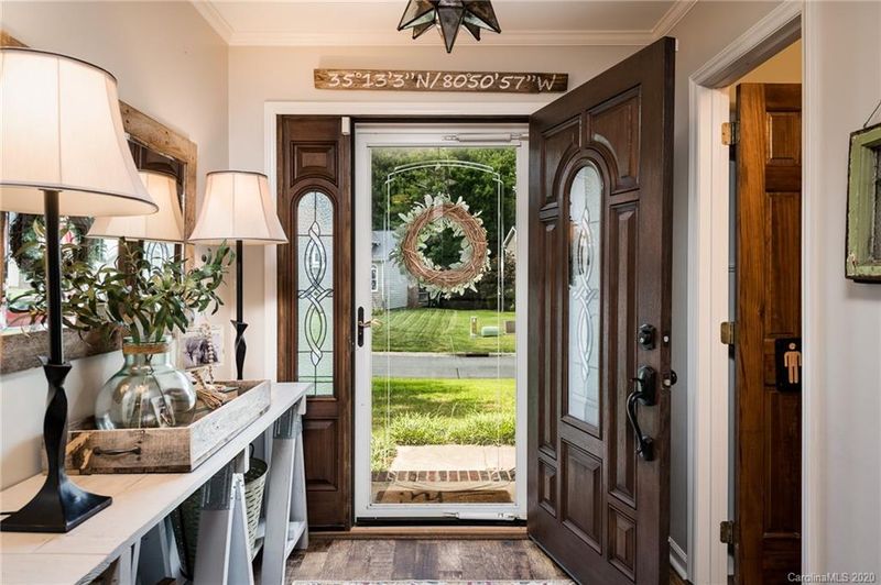 1209 Driftway Pt Rd, Matthews, NC 28105