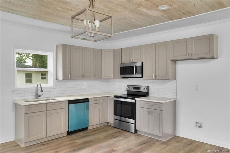 116 Globe St, Mount Holly, NC 28120