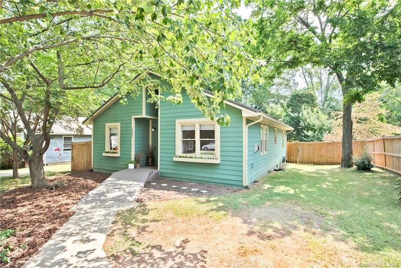 131 Potts St, Davidson, NC 28036