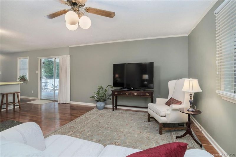 1300 Lee St, Charlotte, NC 28214