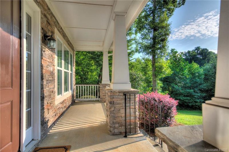 1036 Crofton Dr, Waxhaw, NC 28173