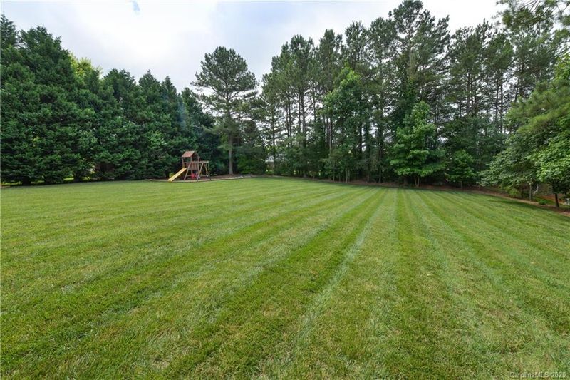 1891 Cordia Cir, Newton, NC 28658