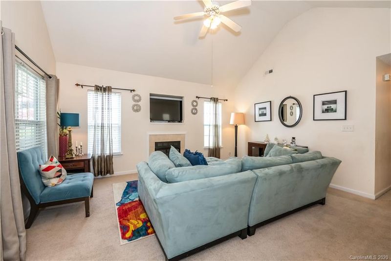 3514 Joel Turner Dr, Charlotte, NC 28216