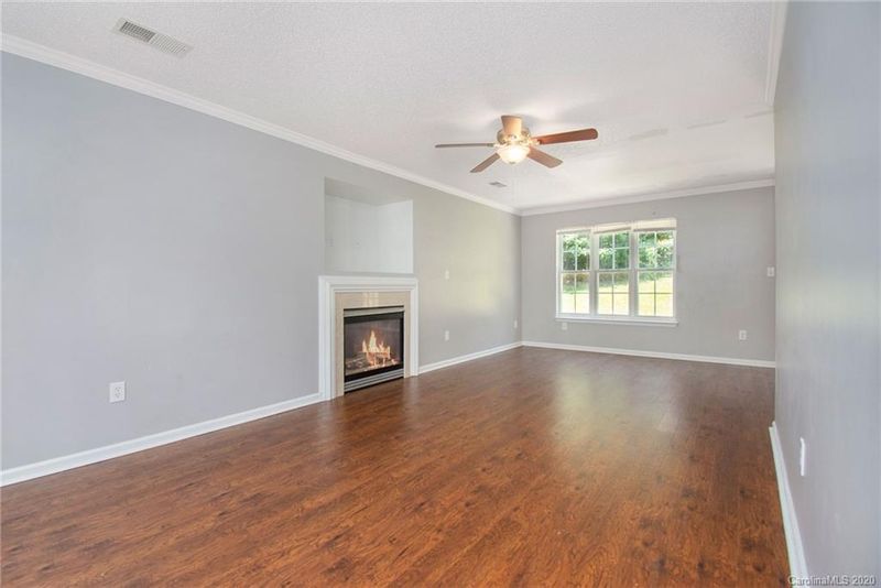 6816 Alydar Ct, Charlotte, NC 28216