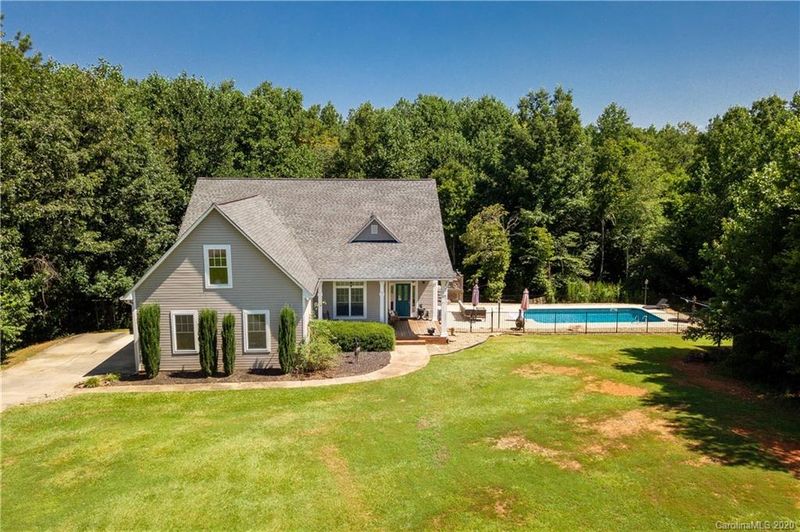 2026 Oak Creek Ct, Lancaster, SC 29720