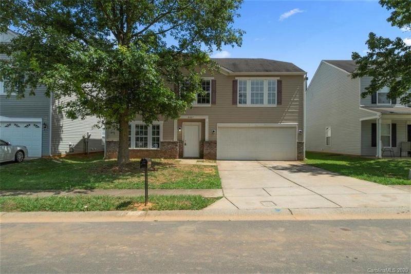 6007 Twin Brook Dr, Charlotte, NC 28269