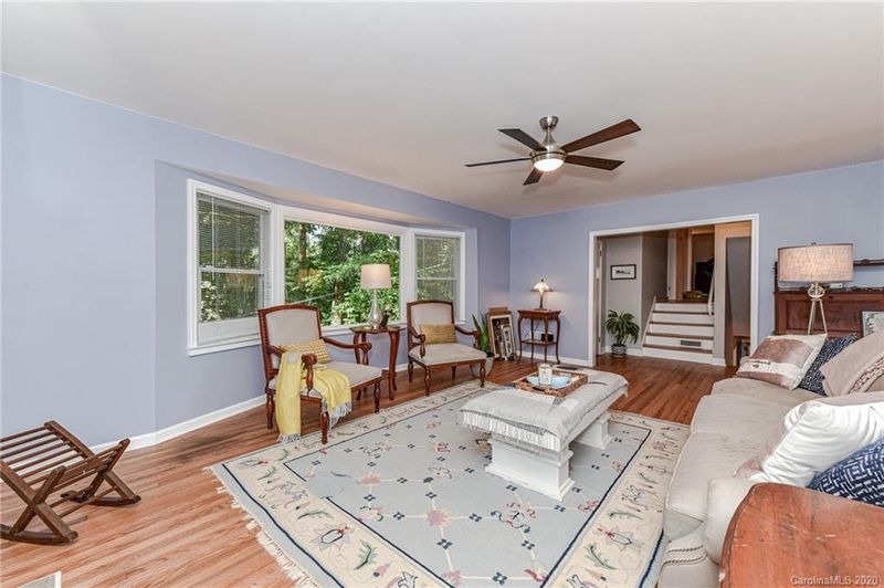 2135 Sagamore Rd, Charlotte, NC 28209