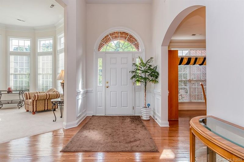 1616 Crestgate Dr, Waxhaw, NC 28173