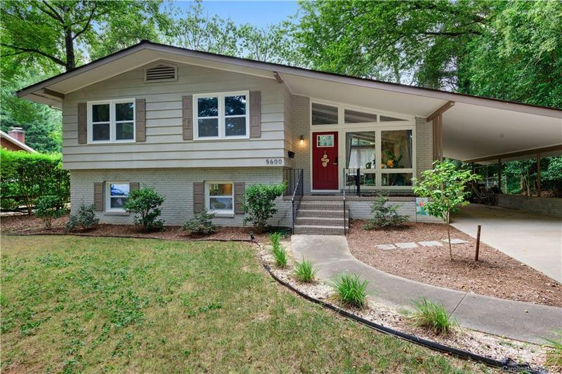 5600 Seacroft Rd, Charlotte, NC 28210