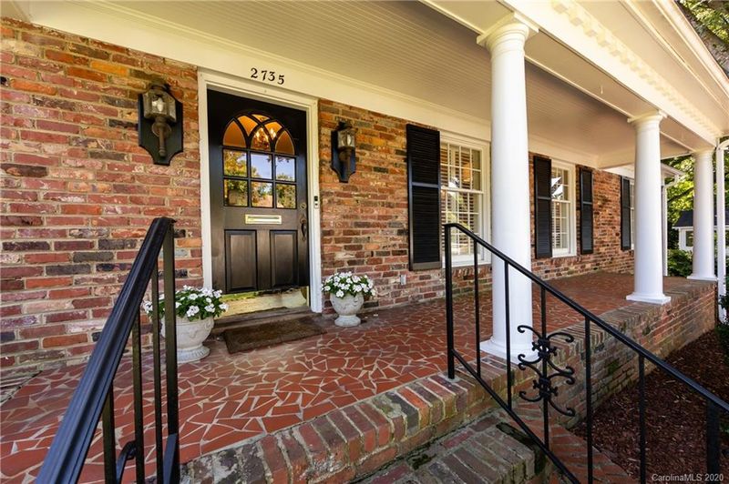 2735 Bucknell Ave, Charlotte, NC 28207