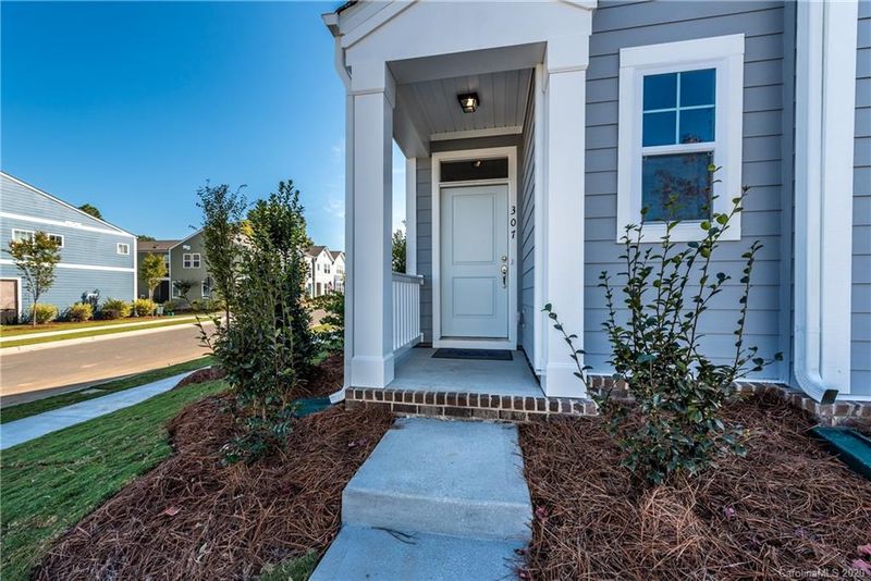 307 Johnston Dr, Pineville, NC 28134