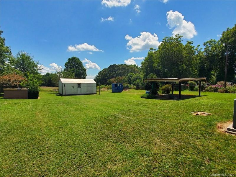 5664 River Bend Rd, Claremont, NC 28610