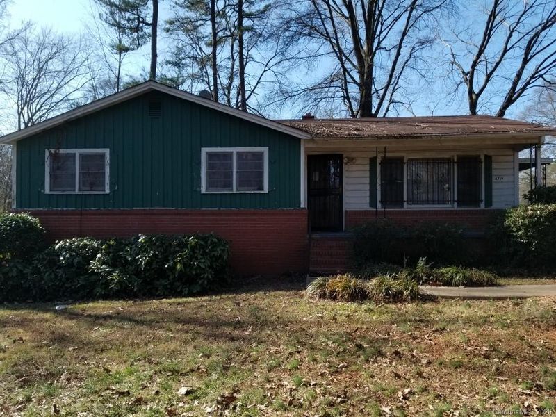4719 Dawnalia Dr, Charlotte, NC 28208