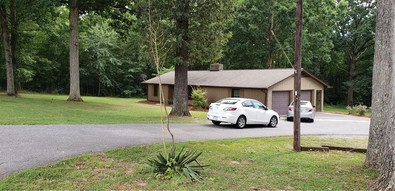 1121 27th St, Conover, NC 28613