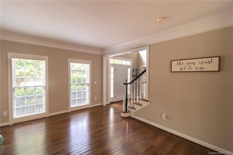 10125 Hazelview Dr, Charlotte, NC 28277