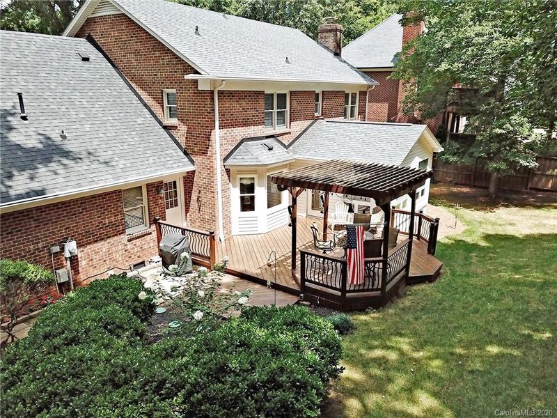 308 Sardis Grove Ln, Matthews, NC 28105