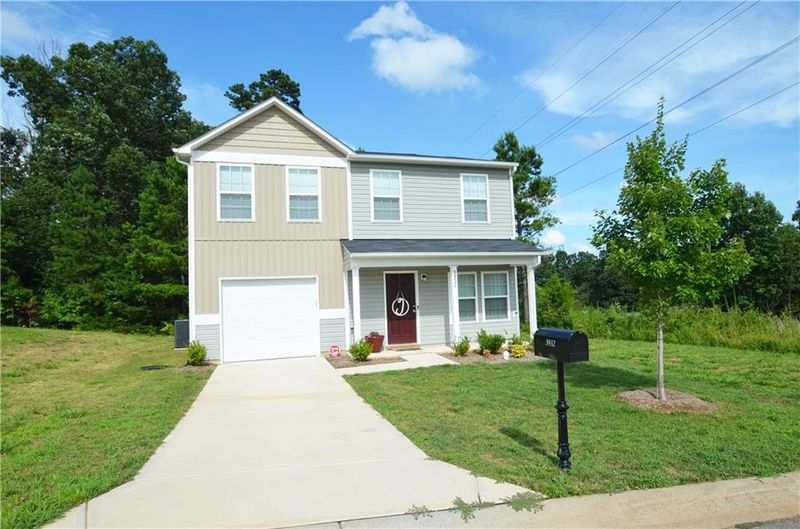 3932 Hemingway Dr, Hickory, NC 28601